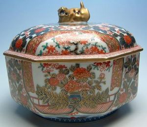伊万里焼の鉢