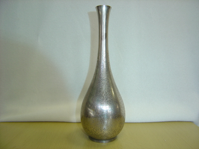 銀花瓶
